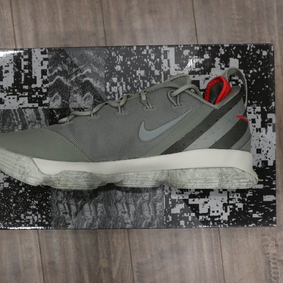 DS LeBron 14 Low Stucco Colour 10.5 - Picture 4 of 10